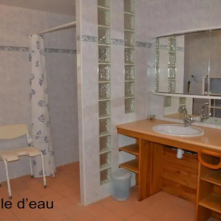 Pranzac, 3 Pieces, 4 Personnes - Fr-1-653-99 * Pranzac